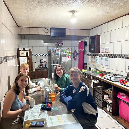 Hotel & Hostel Sloth Backpackers Monteverde Bagian luar foto