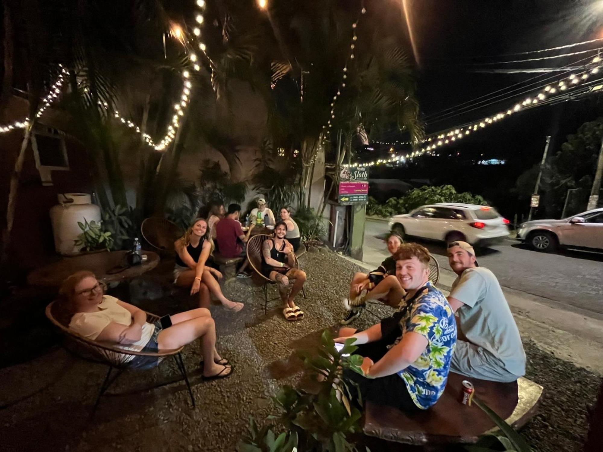 Hotel & Hostel Sloth Backpackers Monteverde Bagian luar foto