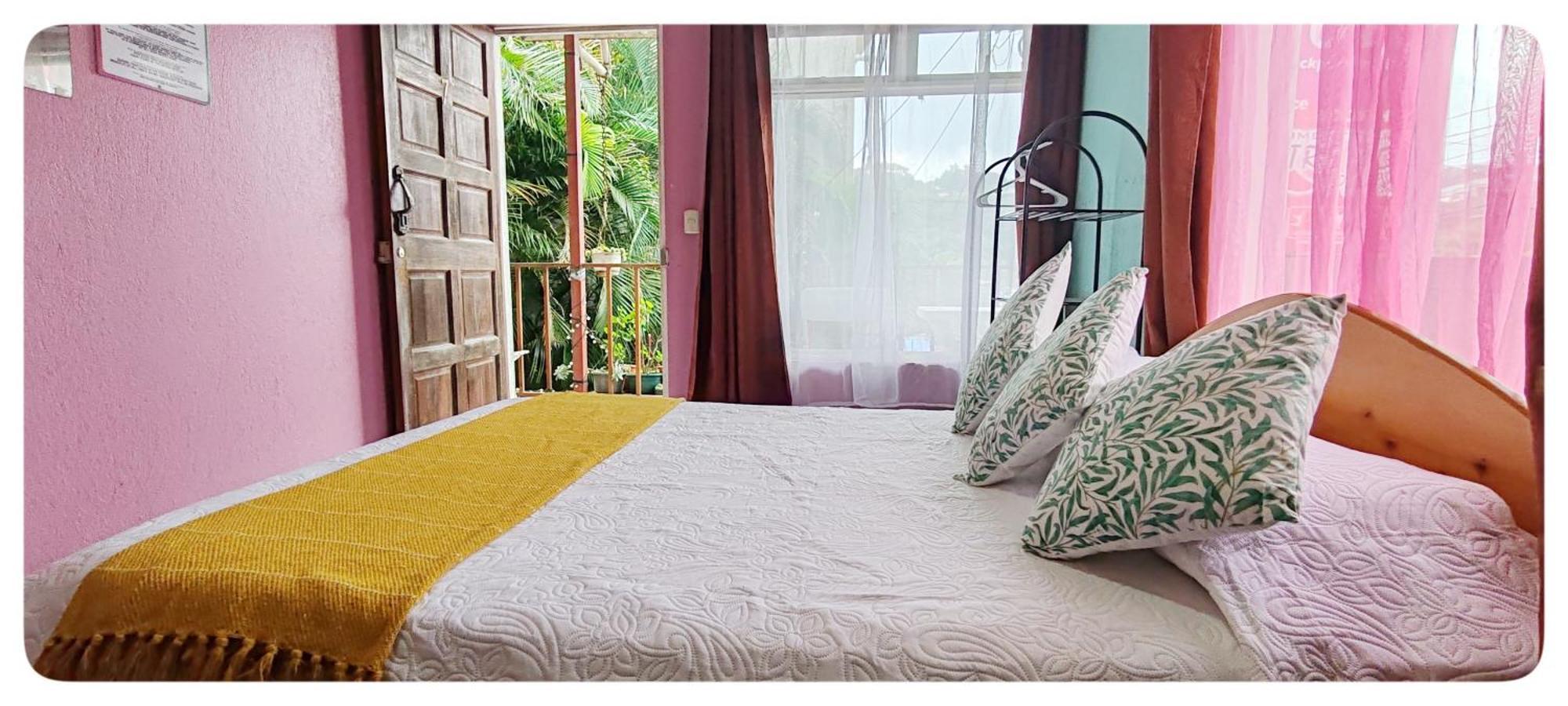 Hotel & Hostel Sloth Backpackers Monteverde Bagian luar foto