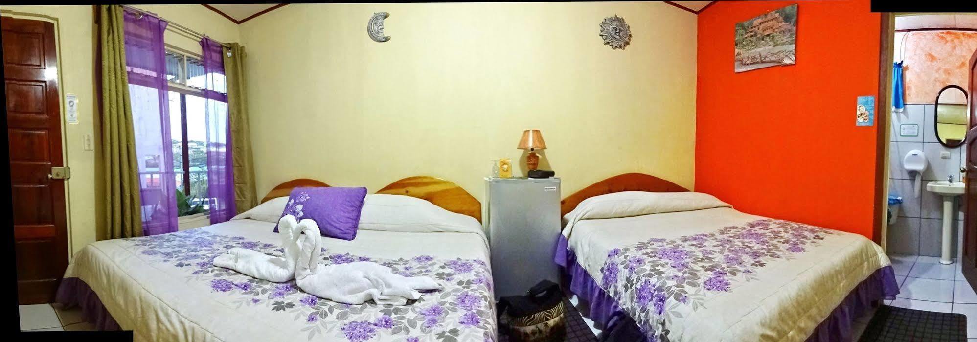 Hotel & Hostel Sloth Backpackers Monteverde Bagian luar foto