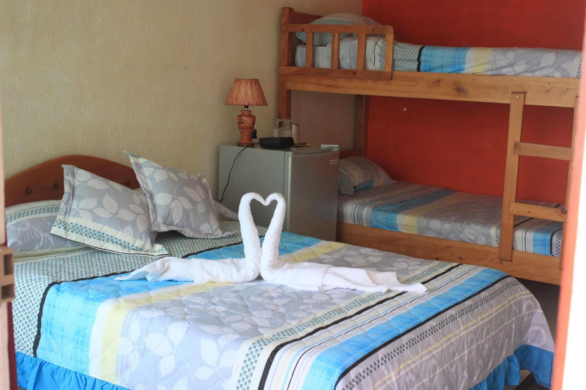 Hotel & Hostel Sloth Backpackers Monteverde Bagian luar foto